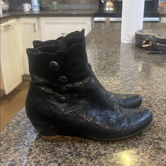 Think! Shoes - Think! Midnight Black Ankle Boots